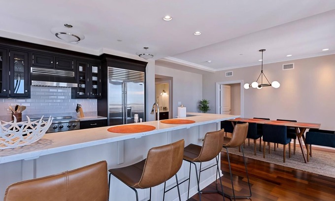 Diamond Beach Condo | Residence 902 at The Grand