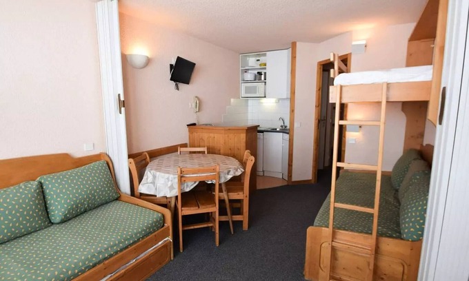 Aime Apartment | Residence Aime 2000 - Studio 3/4 pers - Entrance Arrow - PLAGNE AIME 2000