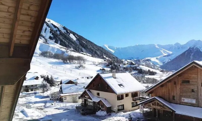 Saint-Jean-d'Arves Apartment | Residence La Fontaine Du Roi - Spacious apartment 11 beds, Aiguilles d'Arves view