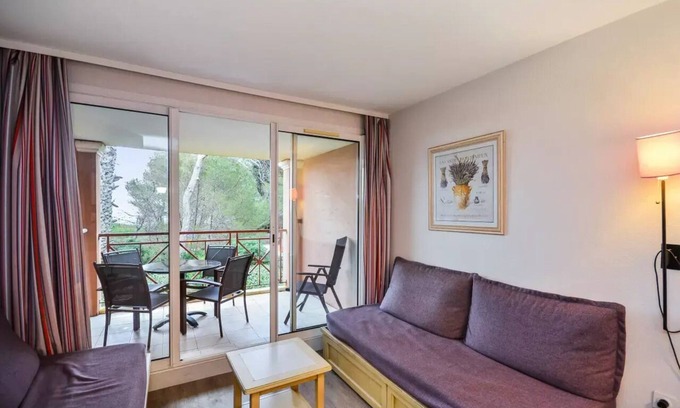 Giens Apartment | Residence La Pinède - maeva Home - 2 Room Apartment 4 People with sea view - Selection