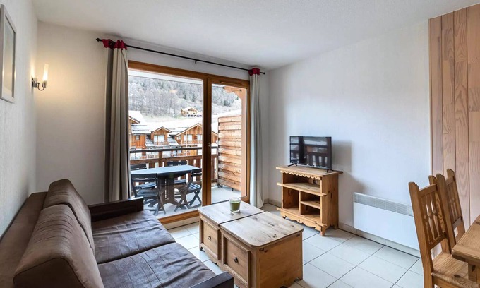 Les Orres Apartment | Residence Le Balcon Des Airelles - Quiet apartment in the heart of the Orres 1800