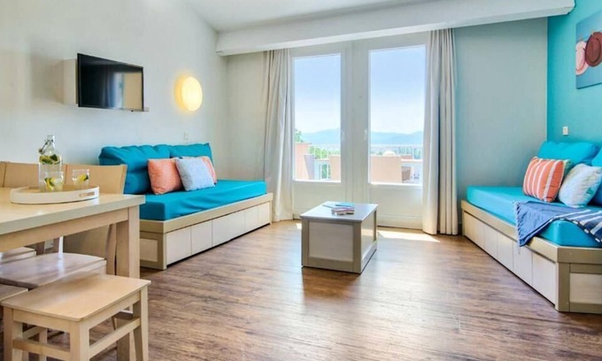 Les Restanques Apartment | Residence Pierre & Vacances Les Parcs de Grimaud*** - Apartment for 6 people - 1 bedroom + 1 sleeping area - Terrace or balcony - Sea view