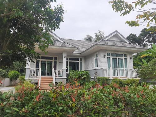 Thong Chai House | Resort house - 2 min walk to the beach