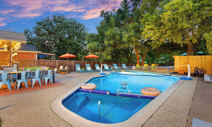 Lake Dallas House | Resort Style Backyard Pool Pickleball Court