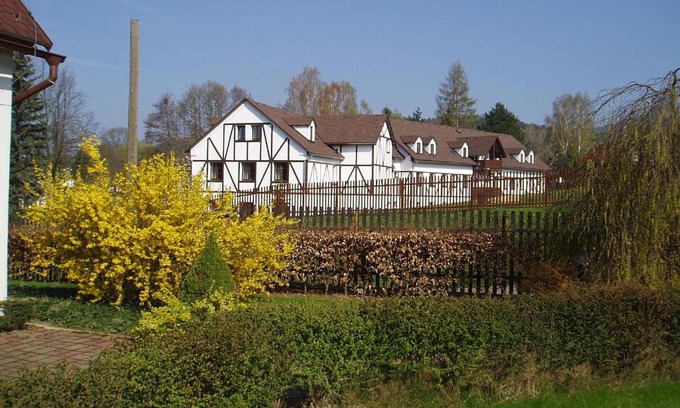 Jablonne v Podjestedi House | Restaurace a Penzion Česká Hospoda