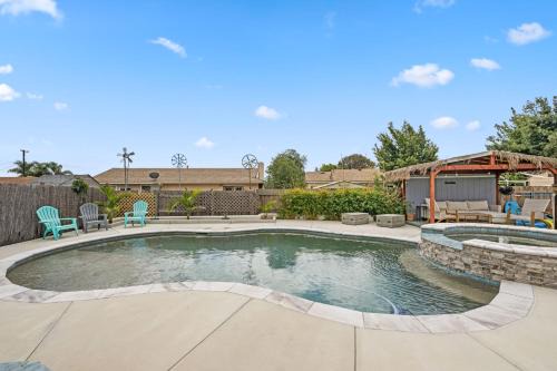 North Valley House | Retreat Wheated Poolspa Near Beachshopping