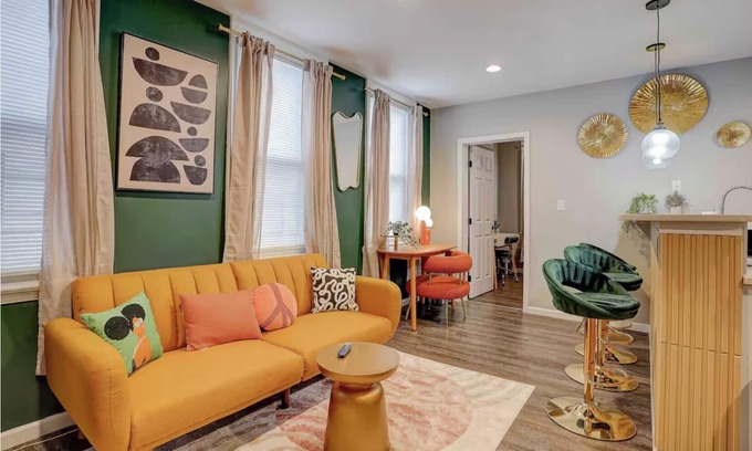 Jersey City Apartment | RetroRevive - 25 Mins NYC/Summer Promo/Renovated
