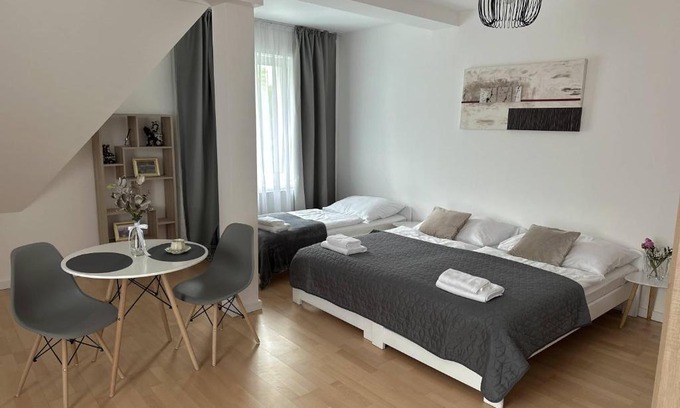 Kbely Apartment | Rezidence Kbely - Free Parking