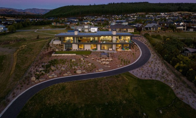 Wanaka Villa | Ridgecrest | Lake Views | Sleeps 12