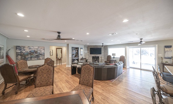 Midland House | Right At Home-Midland Park View
