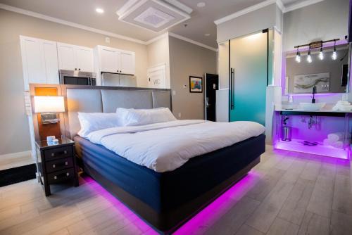 Washington Hotel | River Sirens Hotel-Contactless Check in Hotel