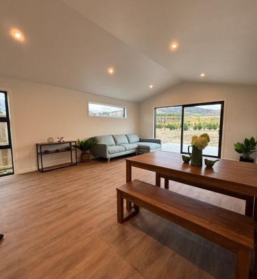Lowburn House | River Terrace Retreat Cromwell