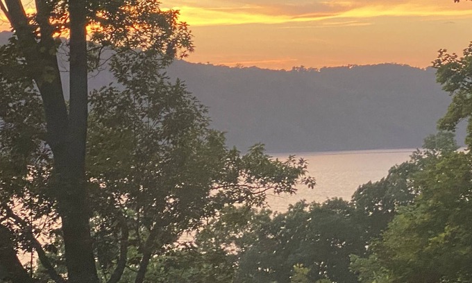 Hastings-On-Hudson House | River view full house in beautiful Hastings on Hudson