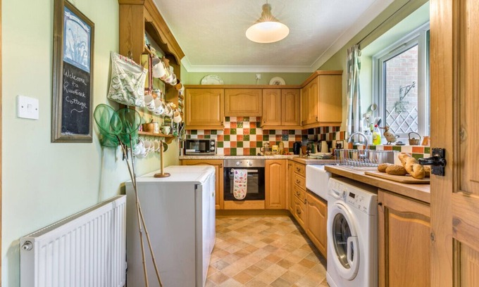 Saxthorpe House | Riverbank Cottage - Saxthorpe