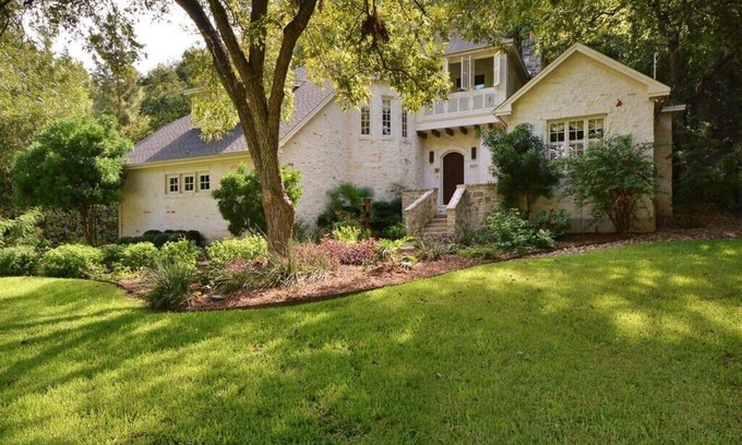 Rivercrest House | Rivercrest Oasis on Lake Austin with Private Dock, Pool & Hot Tub