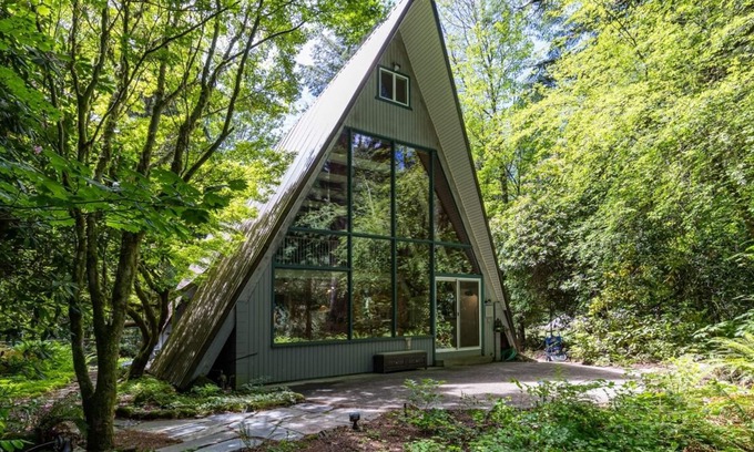 Brightwood Cabin | Riverfront A Frame, Hot Tub, Game Room, Recently Renovated in Mt Hood