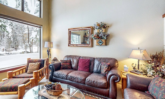 McCall Condo | Riverfront condo with seasonal pool, tennis & jetted tub