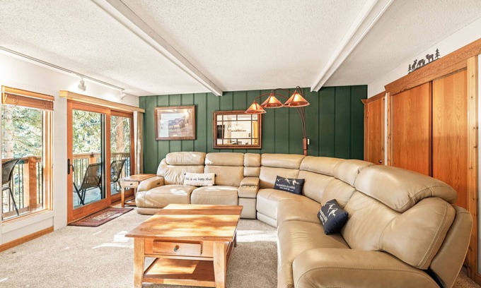 Peak 9 Condo | Riverside Condo, Cozy, Quiet, Walk to Town/Lifts