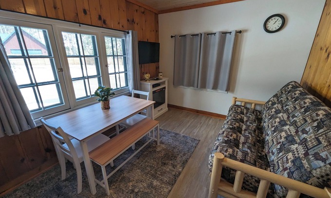 Park Rapids Cabin | Riverside Point Resort #3 | 2 Bed, 1 Bath