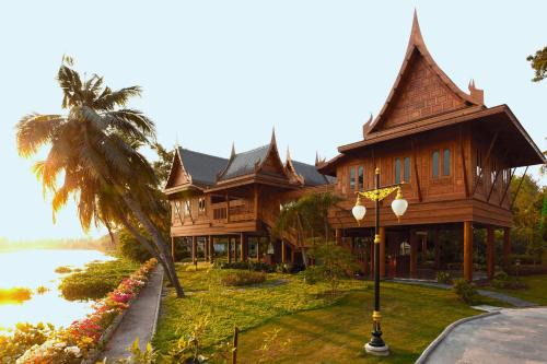 Sam Phran Resort | RK Riverside Resort & Spa (Reon Kruewal)