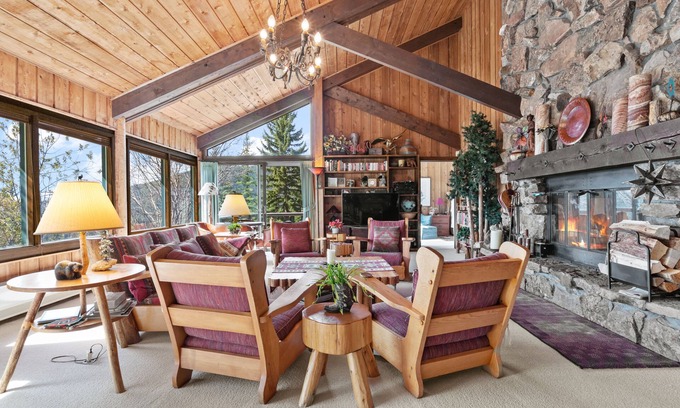 Wilson Cabin | RMR: Moose Brush Main House in Wilson,WY