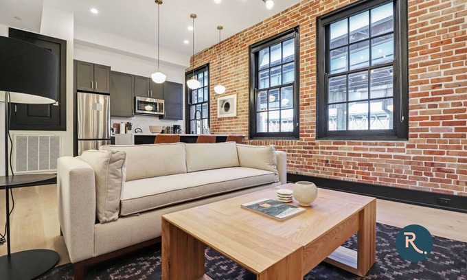 Arts/Warehouse District Hotel | Roami at The Brassline Convention Center 1BR #15