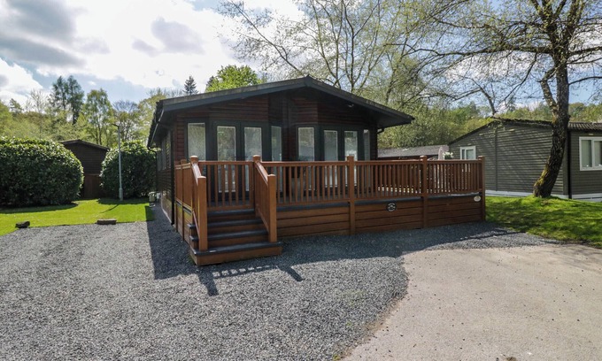 Troutbeck Bridge Cottage | ROBIN'S LODGE, family friendly, with pool in Troutbeck Bridge