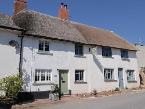 Otterton House | Robyn Cottage