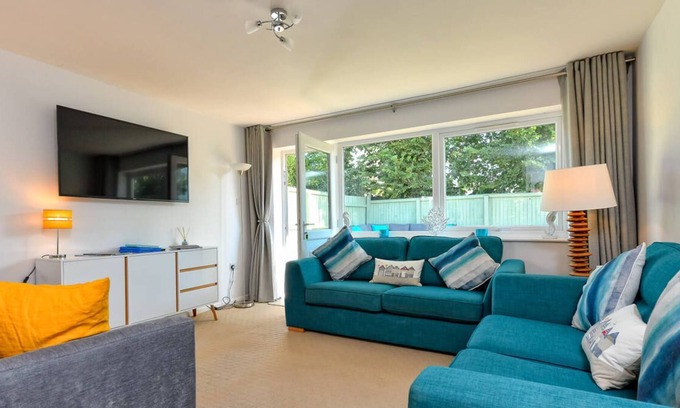 Abersoch Ski Chalet | Rockpools, 135 Cae Du