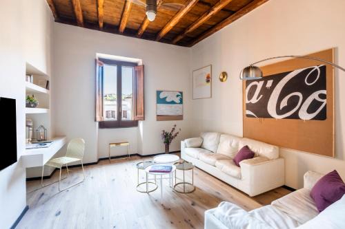 Navona Apartment | ROMAC Baullari II 4bdr near Campo de Fiori