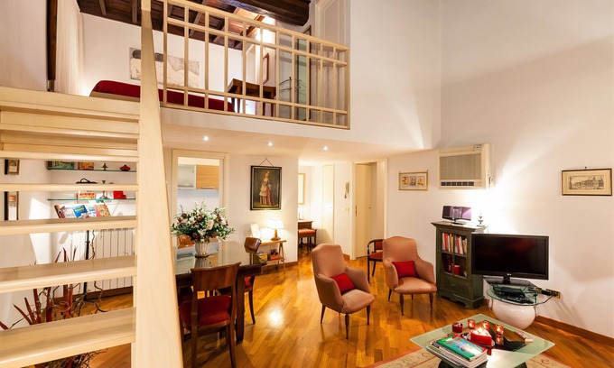 Navona Apartment | Rome center Campo de Fiori great reviews within walking distance to everything!