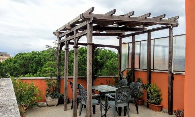 Camilluccia Apartment | Rome: Flat with panoramic terrace and wi-fi for free