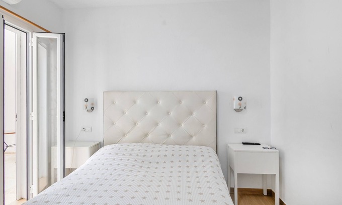 Santa Eulalia del Rio Apartment | Room 'Doble - 4' with Mountain View, Wi-Fi and Air Conditioning