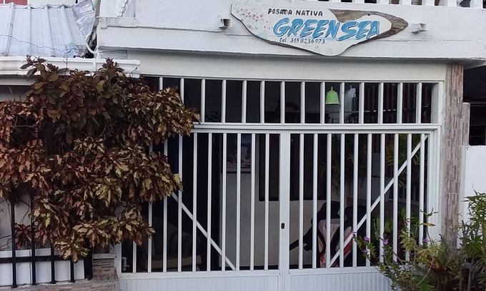 San Andres Hotel | Room in Apartment - Green Sea Villa Helen Inn Located at Kilometer 4 Circunvalar