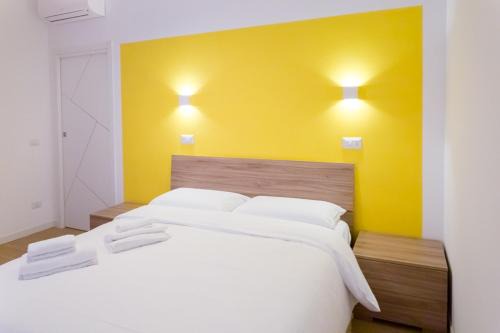 Tuscolano Apartment | RoomApartment Roma