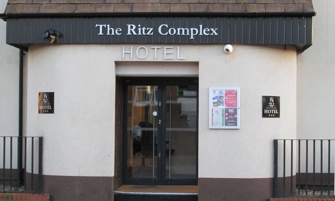 Desborough Hotel | Rooms at The Ritz Complex