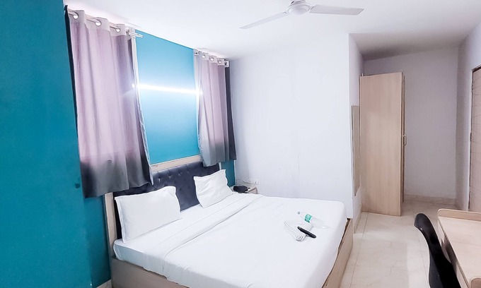 Delhi Hotel | Roomshala 150 Happy Inn Vinod nagar