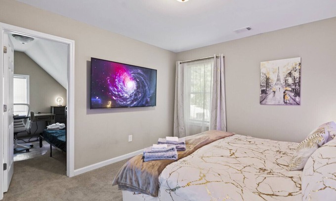 Athens Apartment | Rose Haven: Peaceful in Athens