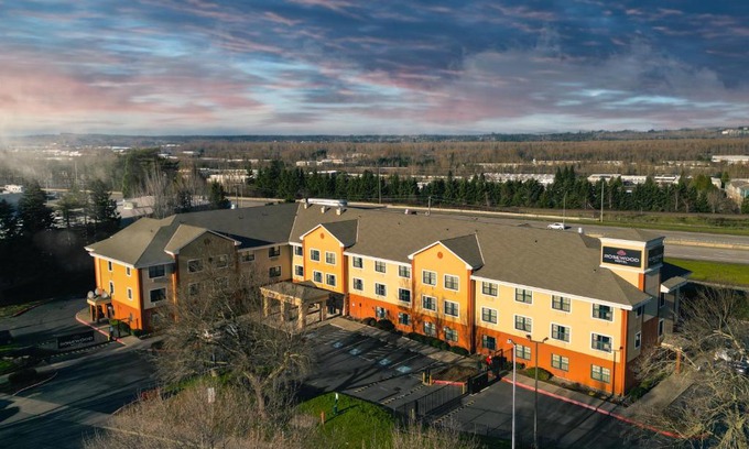 Wilkes East Hotel | Rosewood Hotel- Portland East