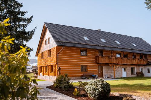 Okna House | Roubenka U Lesní školky