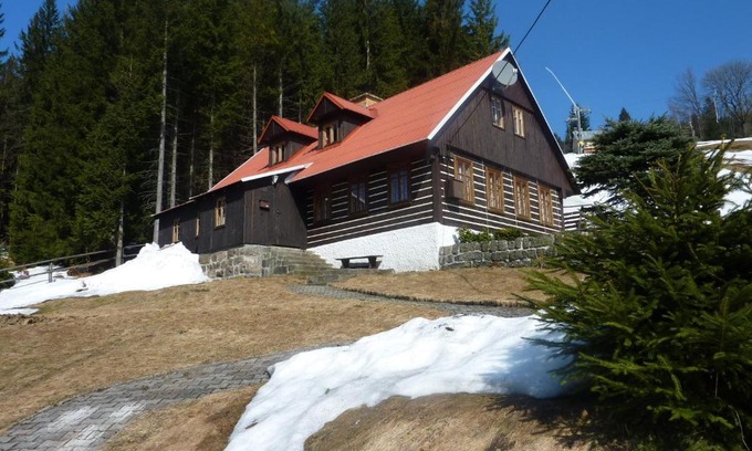 Josefov Dul Ski Chalet | Roubenka u vleku