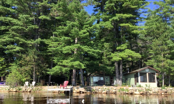 Killaloe Cottage | Round Lake Family Cottage, near Bonnechere, Foy and Algonquin Provincial Parks