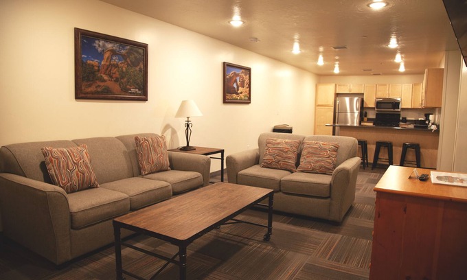 Bryce Canyon Apartment | Ruby's Inn Resort Vacation Rentals #4557