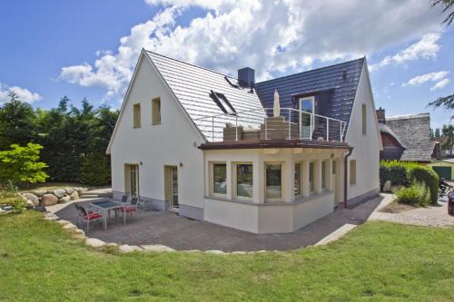 Middelhagen Apartment | ruhige Lage nah am Meer, Gartennutzung - Ferienhaus Auszeit FeWo 02