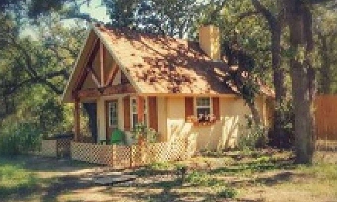 Fredericksburg Cottage | Rumpelstilzchen Cottage (#2)