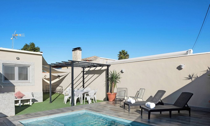 La Coquina House | Rural vacation Home "El Abuelo" with Private Pool, 2 Terraces & Wi-Fi