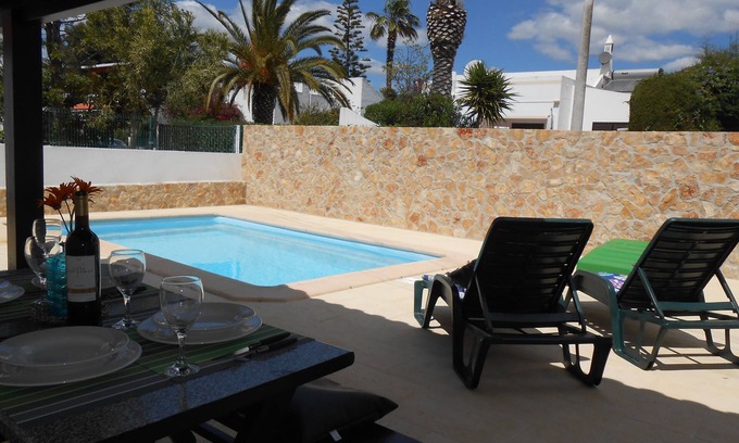 Conceicao e Cabanas de Tavira Villa | Rustic 1 Bedroom Detached Villa, Private Pool, Air-Con, Very Close To The Beach.