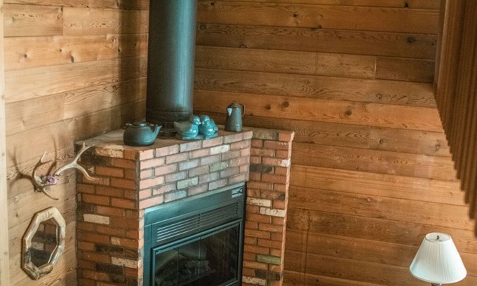 Sedona Cabin | Rustic Cabin for 2 in Oak Creek Cabin