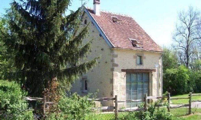 Menou Cottage | Rustic country house renovated in the heart of the forests