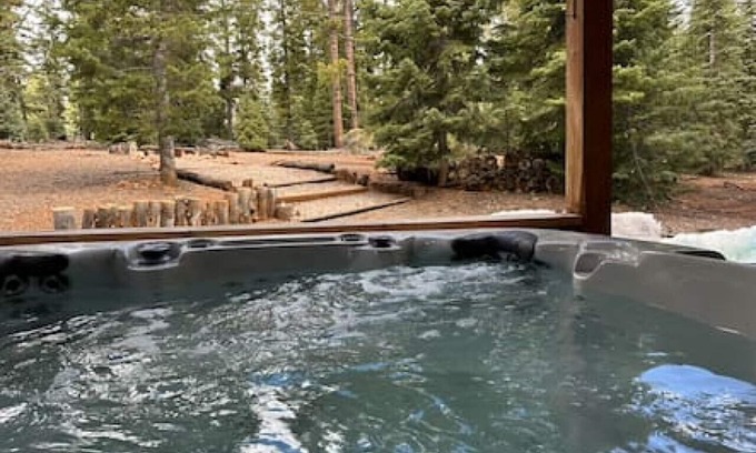 Meadow View Heights Cottage | Rustic Forest Retreat